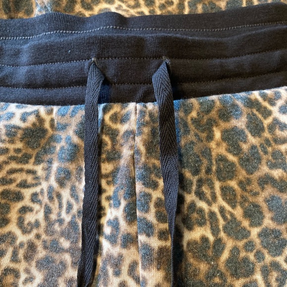 Rachel Parcell Sweatpants - Picture 3 of 6